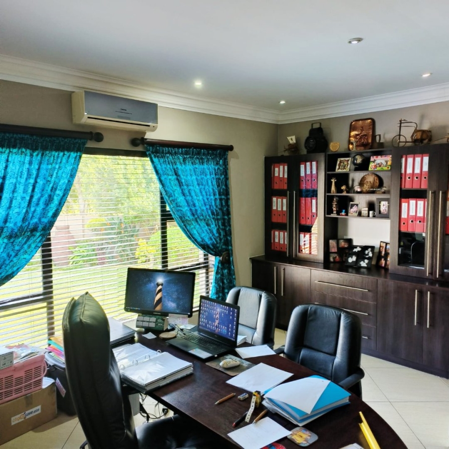 4 Bedroom Property for Sale in Wilkoppies North West